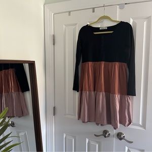 Color Block Long Sleeve Maternity Dress